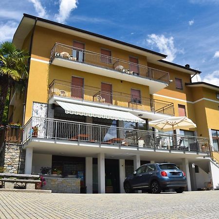 Albergo Ristorante Innocenti Ardenno Bagian luar foto