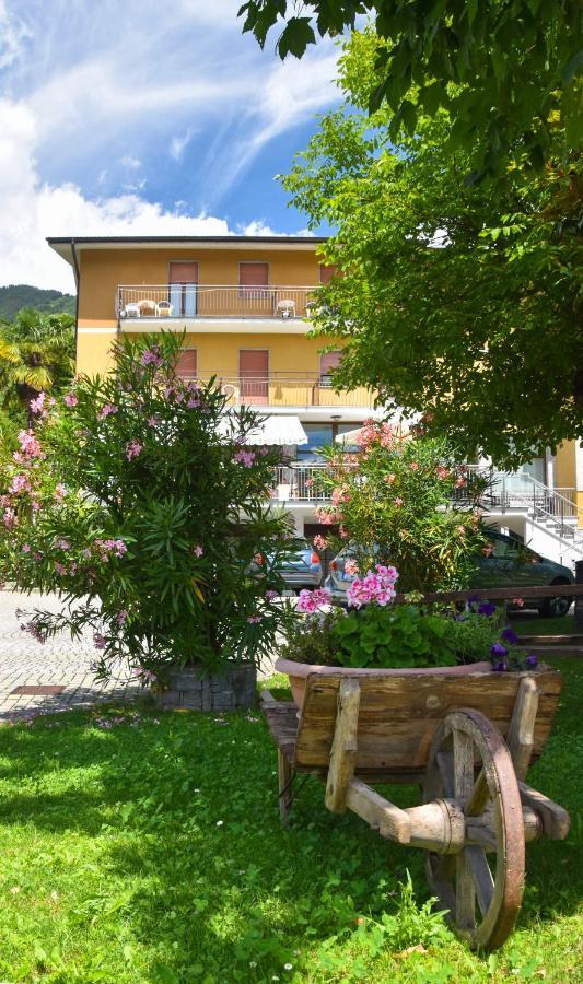 Albergo Ristorante Innocenti Ardenno Bagian luar foto