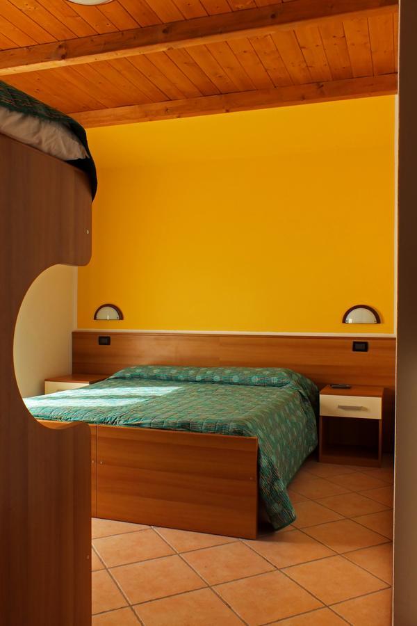Albergo Ristorante Innocenti Ardenno Bagian luar foto
