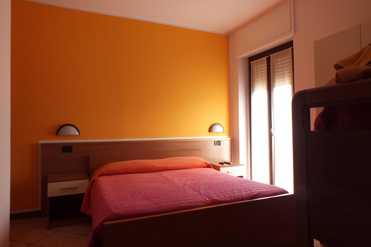 Albergo Ristorante Innocenti Ardenno Bagian luar foto